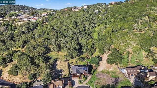 165 Travalini Ct., El Sobrante, CA 94803