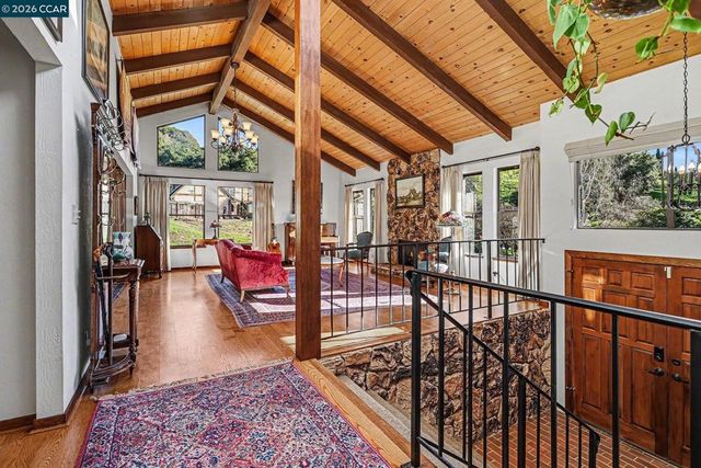 165 Travalini Ct., El Sobrante, CA 94803