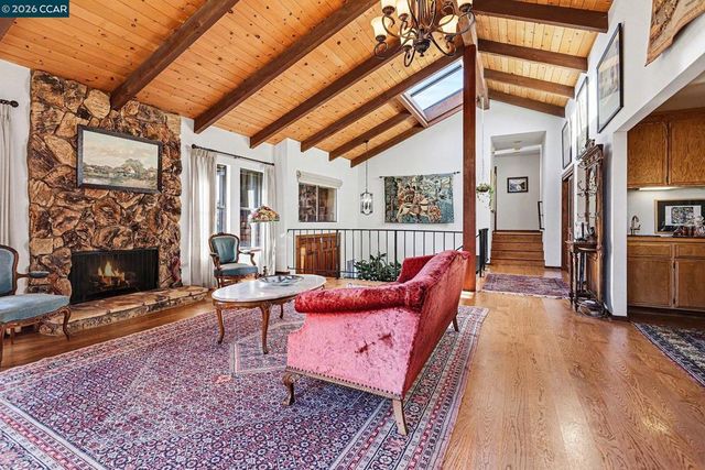 165 Travalini Ct., El Sobrante, CA 94803