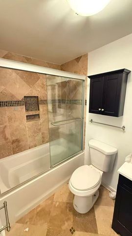1916 Capital Court, Schaumburg, IL 60193