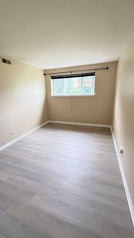 1916 Capital Court, Schaumburg, IL 60193