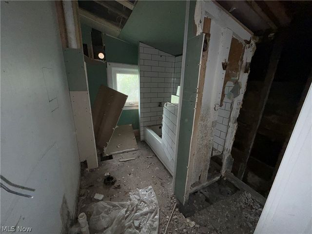 12301 Hirst Avenue, Cleveland, OH 44135