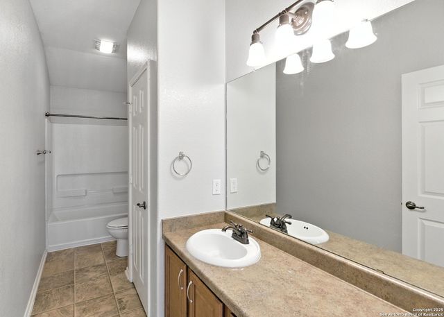 2024 North Ranch Estates Boulevard, New Braunfels, TX 78130