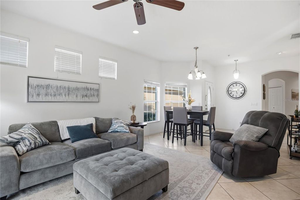 Image 8 of property listing at 463 HARBOR WINDS COURT, Winter Springs, FL 32708