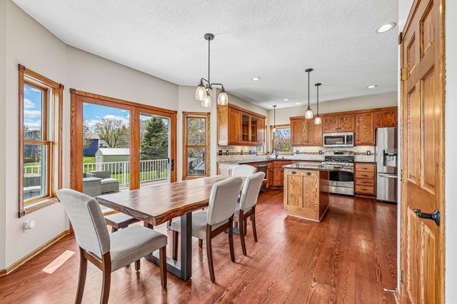 2608 Sandterra Circle, White Bear Twp, MN 55110