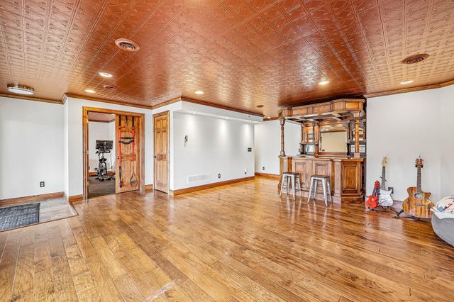 2608 Sandterra Circle, White Bear Twp, MN 55110