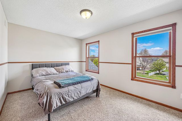2608 Sandterra Circle, White Bear Twp, MN 55110