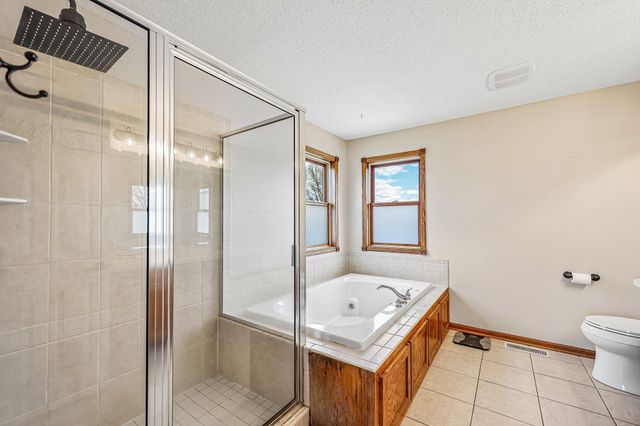 2608 Sandterra Circle, White Bear Twp, MN 55110