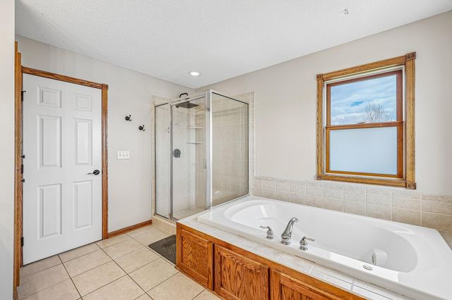 2608 Sandterra Circle, White Bear Twp, MN 55110