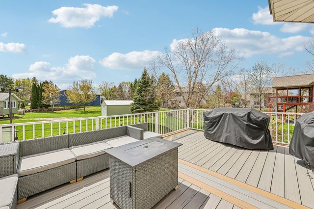 2608 Sandterra Circle, White Bear Twp, MN 55110