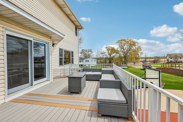 2608 Sandterra Circle, White Bear Twp, MN 55110