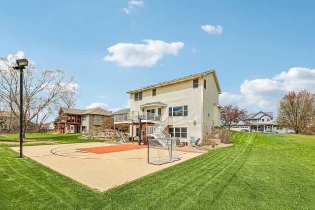 2608 Sandterra Circle, White Bear Twp, MN 55110