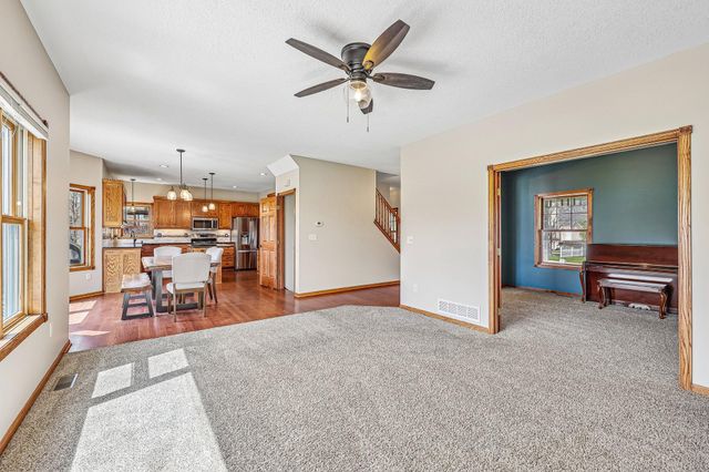 2608 Sandterra Circle, White Bear Twp, MN 55110