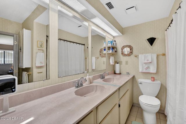 38 Dolphin Avenue, Ormond Beach, FL 32176