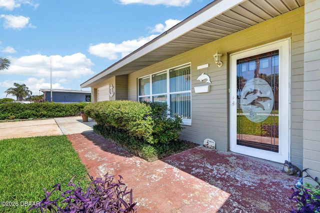 38 Dolphin Avenue, Ormond Beach, FL 32176