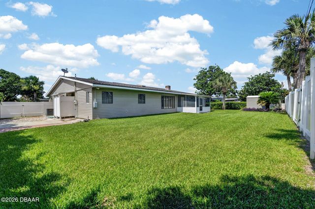 38 Dolphin Avenue, Ormond Beach, FL 32176