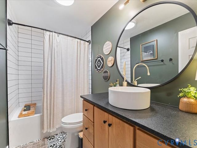 11400 Coalboro Rd, Chesterfield, VA 23838