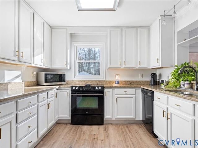 11400 Coalboro Rd, Chesterfield, VA 23838