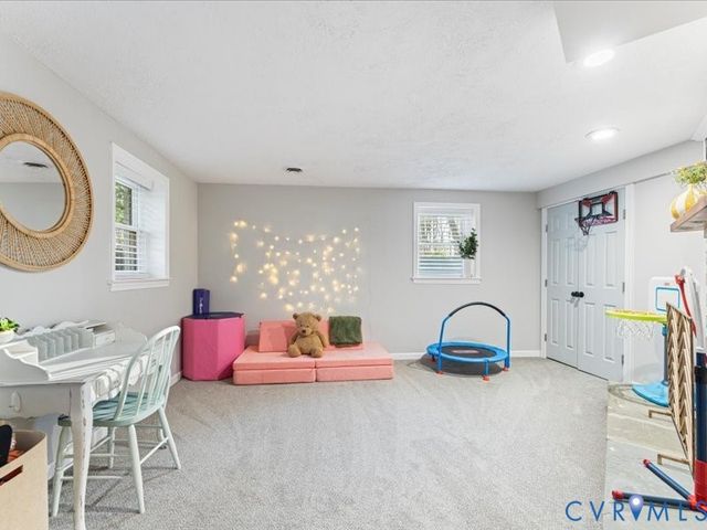 11400 Coalboro Rd, Chesterfield, VA 23838