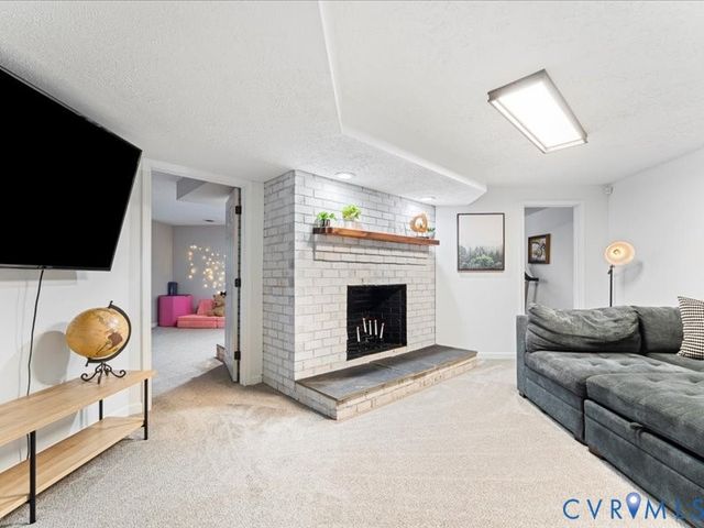 11400 Coalboro Rd, Chesterfield, VA 23838