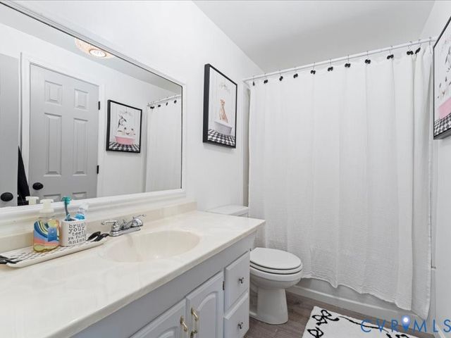 11400 Coalboro Rd, Chesterfield, VA 23838