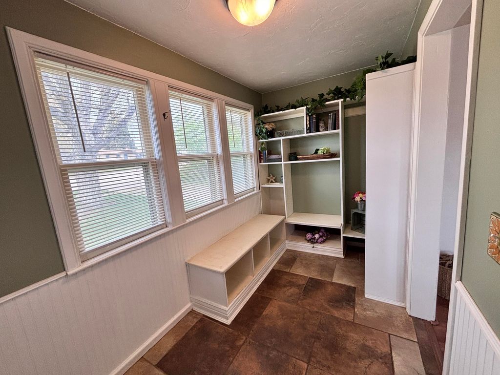 969 N Carrington Avenue, Buffalo, WY 82834 photo 4