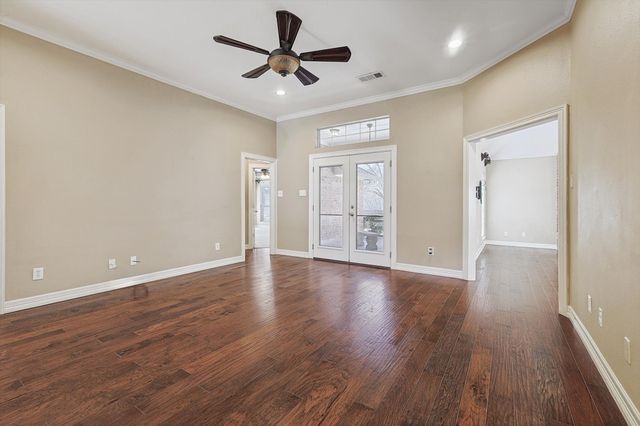 7009 Oak Hills Court, North Richland Hills, TX 76182