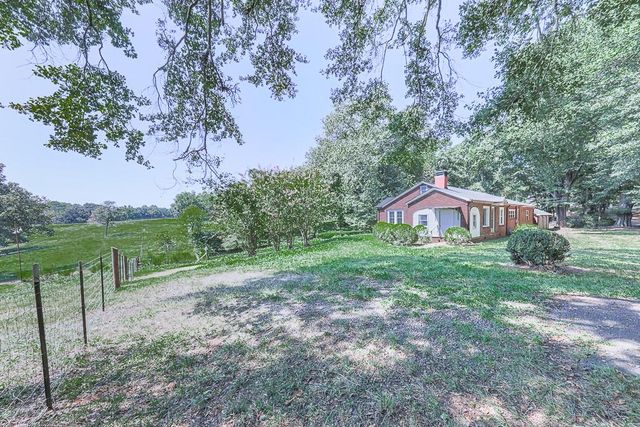514 Ball Ground Road, Ball Ground, GA 30107