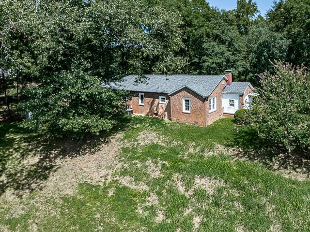 514 Ball Ground Road, Ball Ground, GA 30107