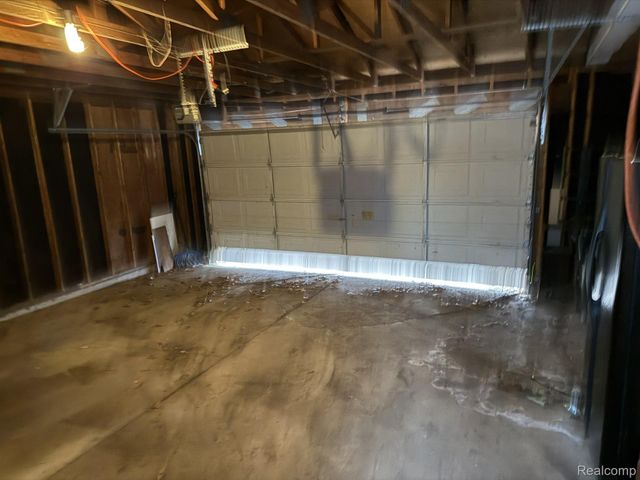 34630 Old Timber Road, Farmington, MI 48331