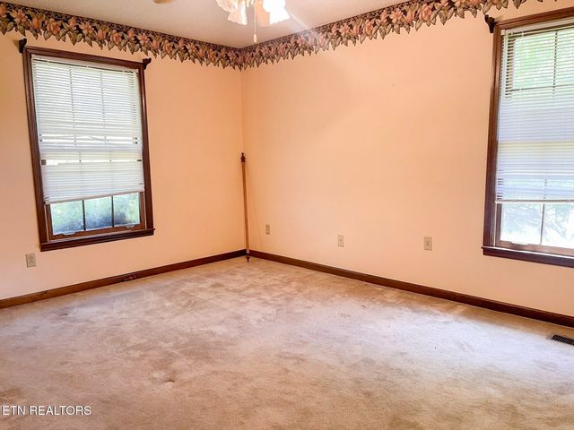 4315 Taylors Chapel Rd, Crossville, TN 38572