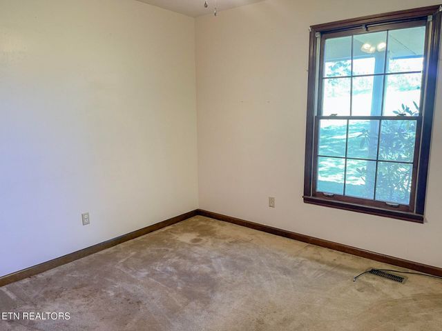 4315 Taylors Chapel Rd, Crossville, TN 38572
