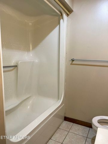 4315 Taylors Chapel Rd, Crossville, TN 38572