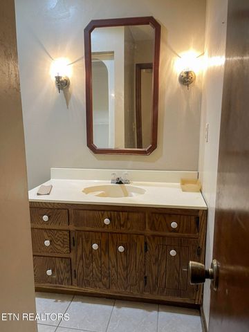4315 Taylors Chapel Rd, Crossville, TN 38572