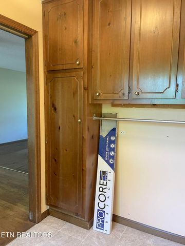 4315 Taylors Chapel Rd, Crossville, TN 38572