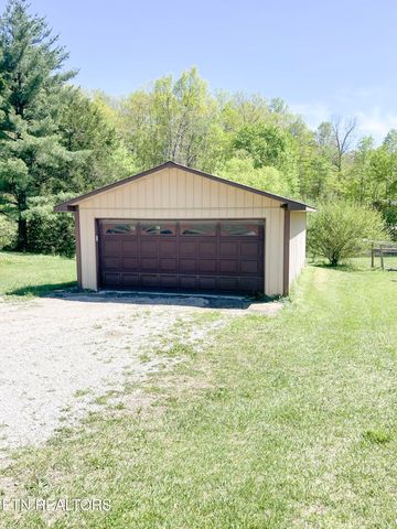 4315 Taylors Chapel Rd, Crossville, TN 38572