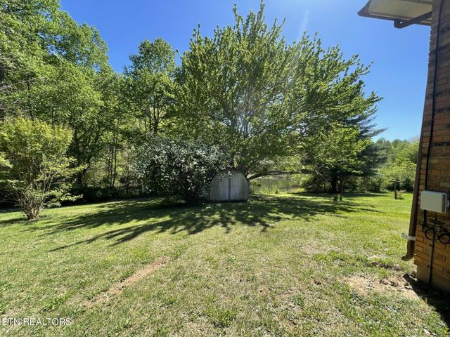 4315 Taylors Chapel Rd, Crossville, TN 38572