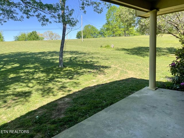 4315 Taylors Chapel Rd, Crossville, TN 38572