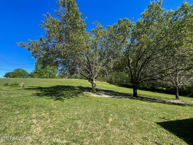 4315 Taylors Chapel Rd, Crossville, TN 38572