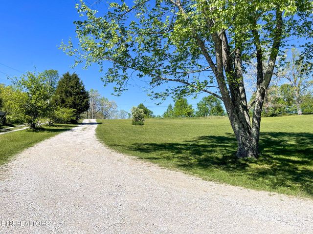 4315 Taylors Chapel Rd, Crossville, TN 38572