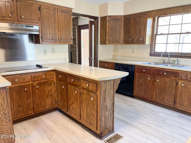 4315 Taylors Chapel Rd, Crossville, TN 38572