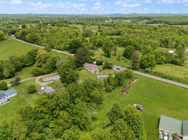 3131 Lily Road, London, KY 40744