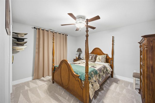 2713 8th Avenue SW, Altoona, IA 50009