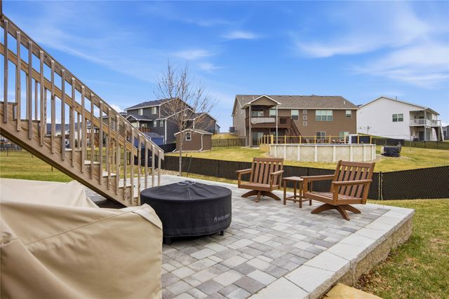 2713 8th Avenue SW, Altoona, IA 50009