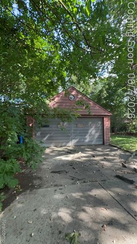 20000 Canterbury Road, Detroit, MI 48221