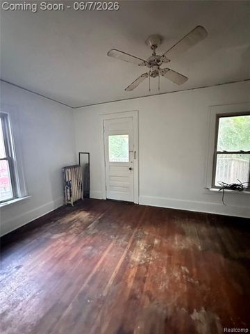 20000 Canterbury Road, Detroit, MI 48221