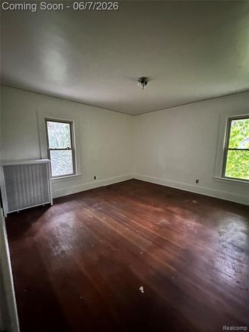 20000 Canterbury Road, Detroit, MI 48221