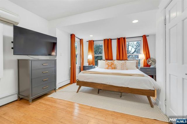 31 72nd Street, North Bergen, NJ 07047