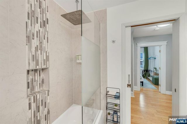 31 72nd Street, North Bergen, NJ 07047