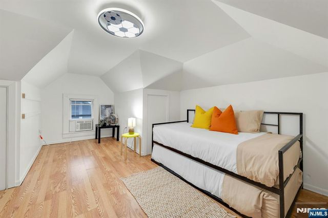 31 72nd Street, North Bergen, NJ 07047